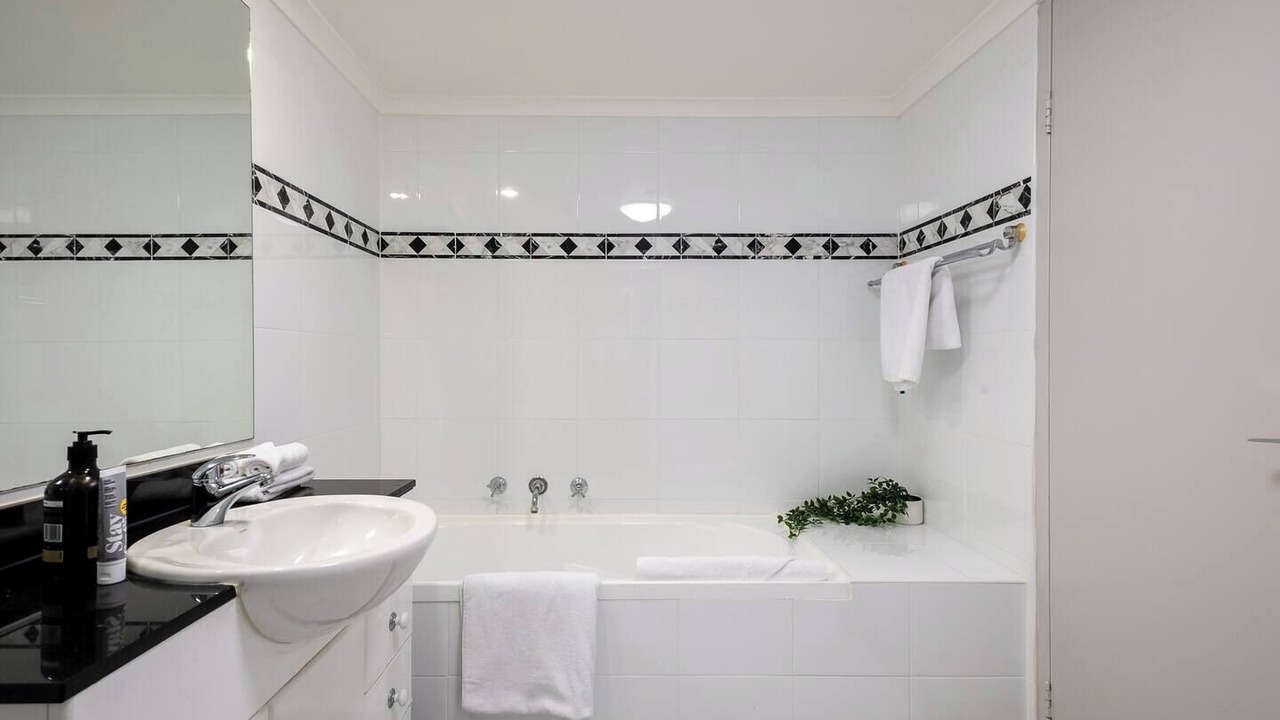 Photo of Bathroom in Haymarket