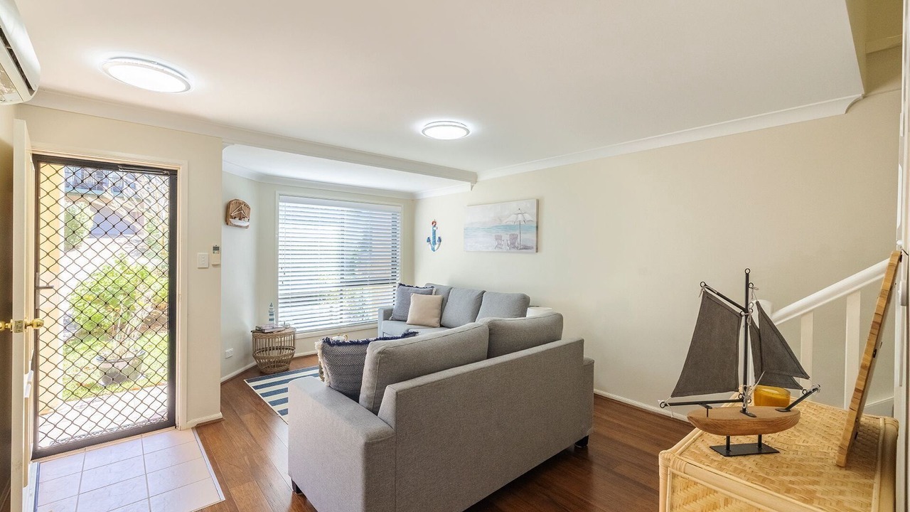 Photo of Livingroom in Corlette