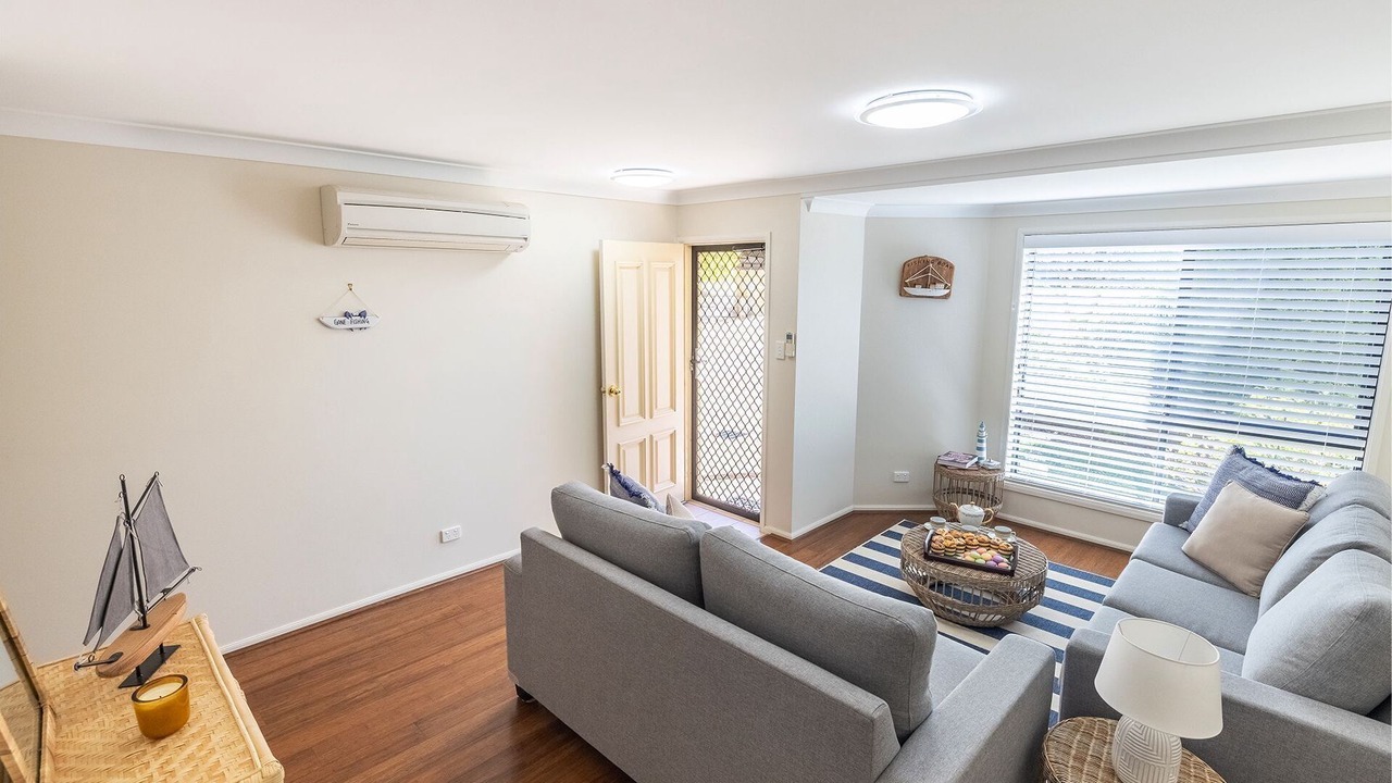 Photo of Livingroom in Corlette