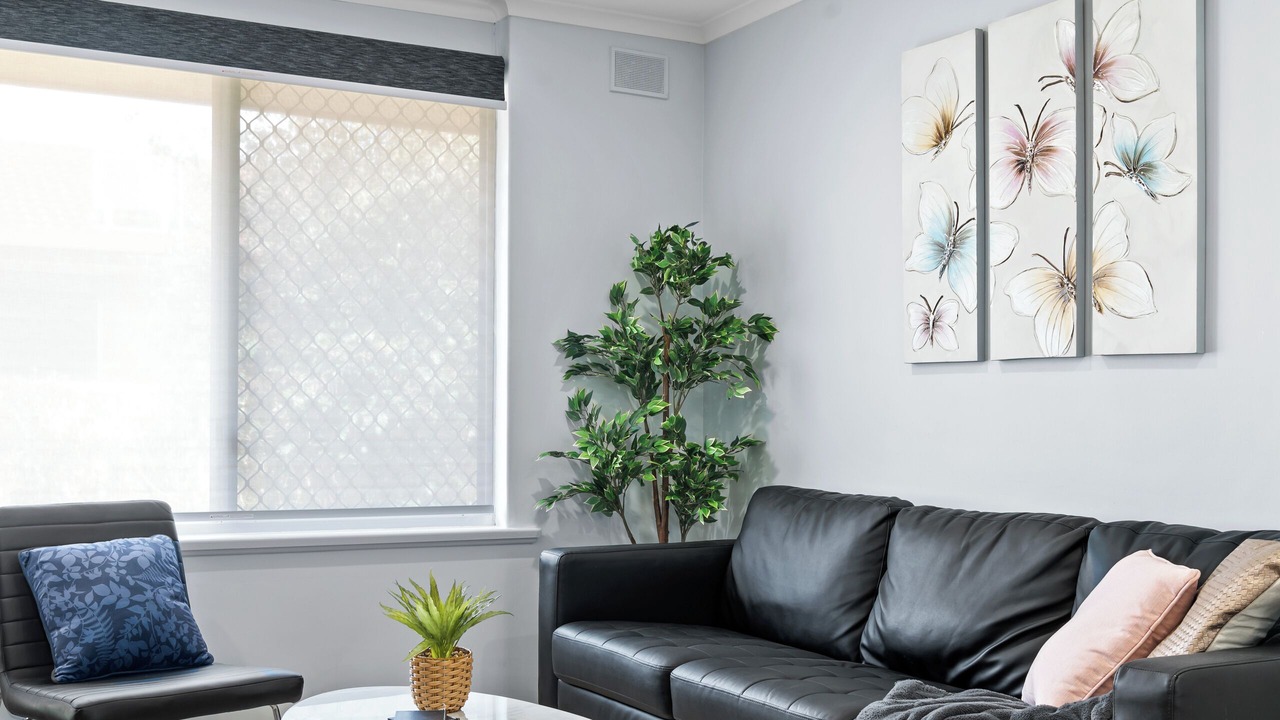 Photo of Livingroom in Magil