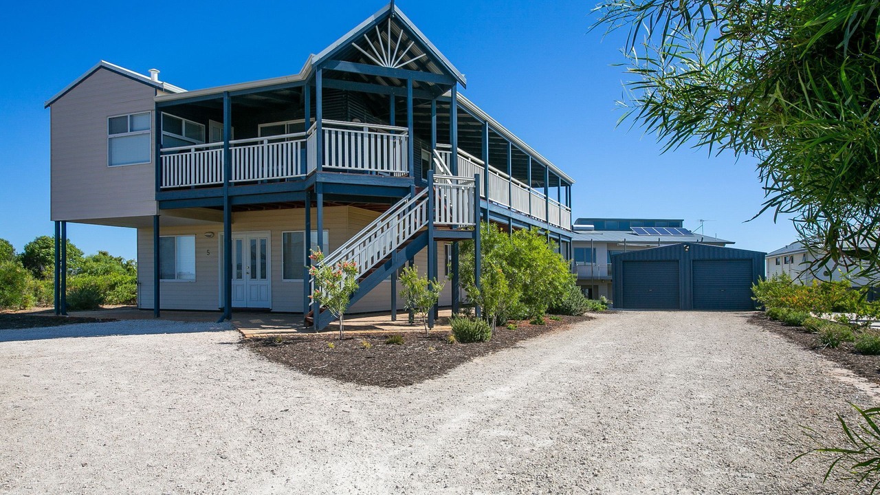 Photo of Outdoor in Peppermint Grove Beach