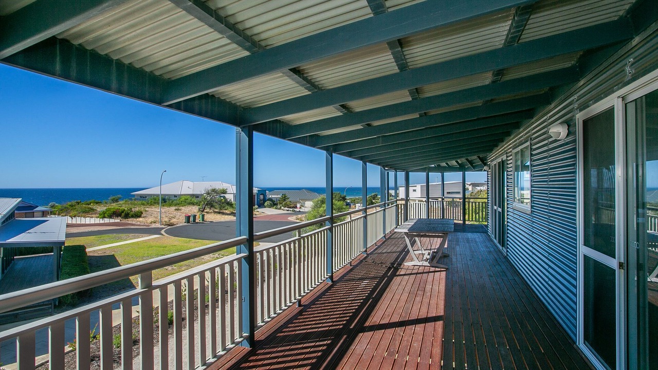 Photo of Patio Balcony in Peppermint Grove Beach