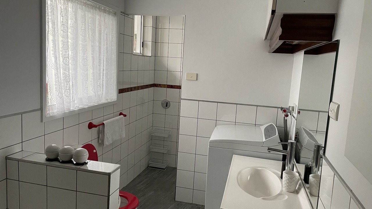 Photo of Bathroom in Bairnsdale