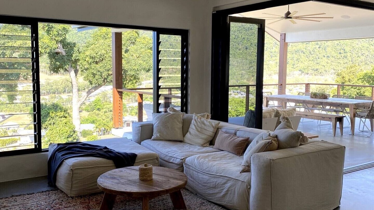 Photo of Livingroom in Cannonvale