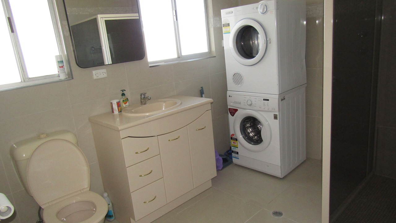 Photo of Bathroom in Tiddy Widdy Beach