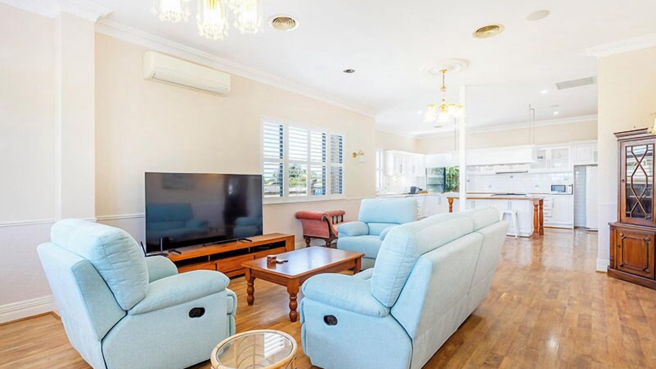 Photo of Livingroom in Safety Bay