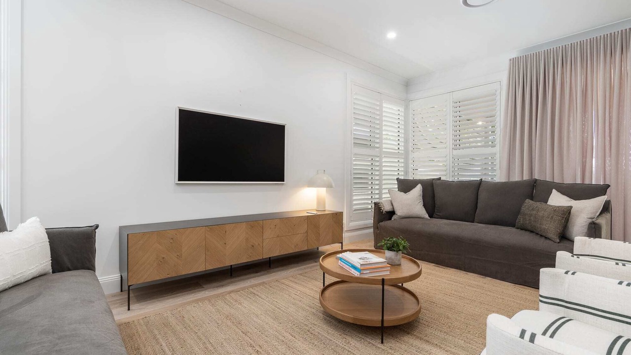 Photo of Livingroom in Orange