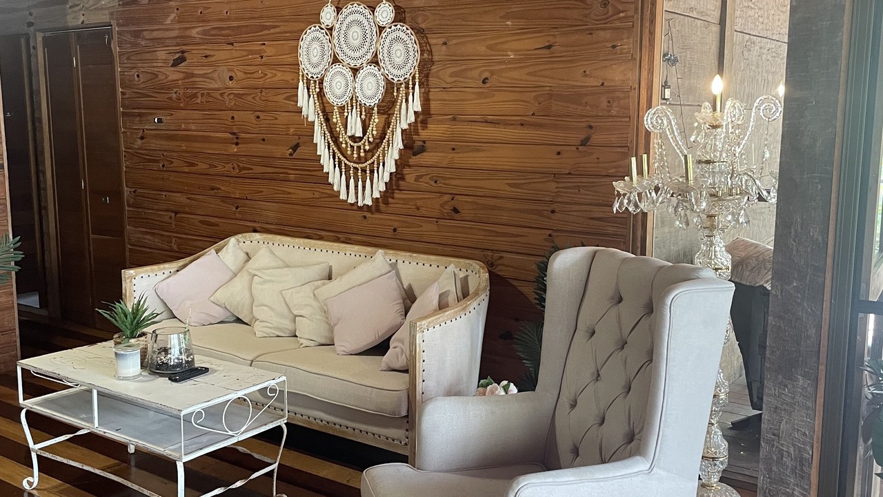 Photo of Livingroom in Beechmont