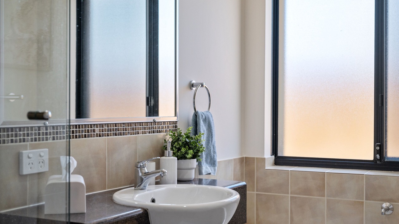 Photo of Bathroom in Halls Head