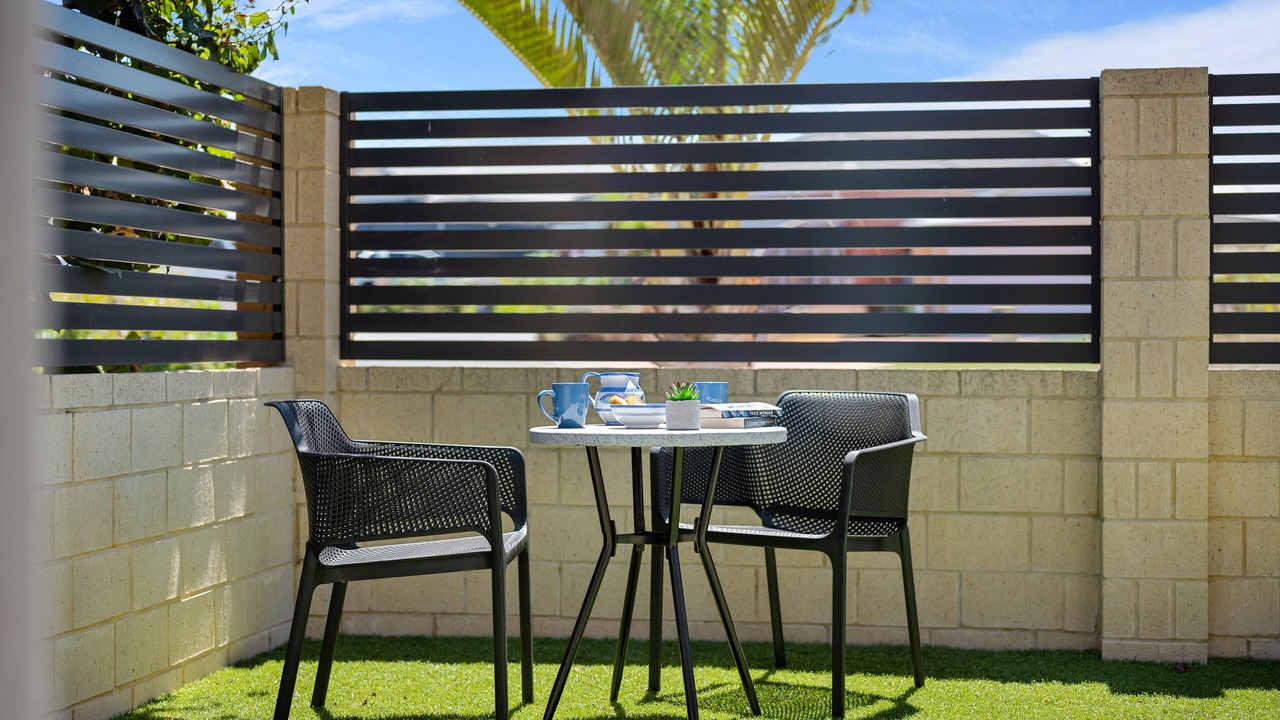Photo of Outdoor in Halls Head