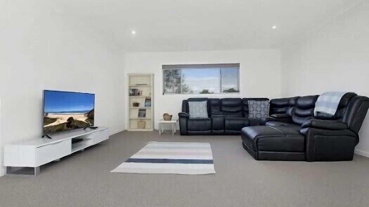 Photo of Livingroom in Valla Beach