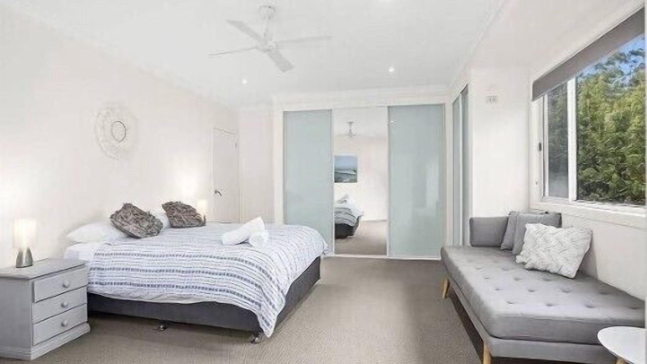 Photo of Bedroom in Valla Beach