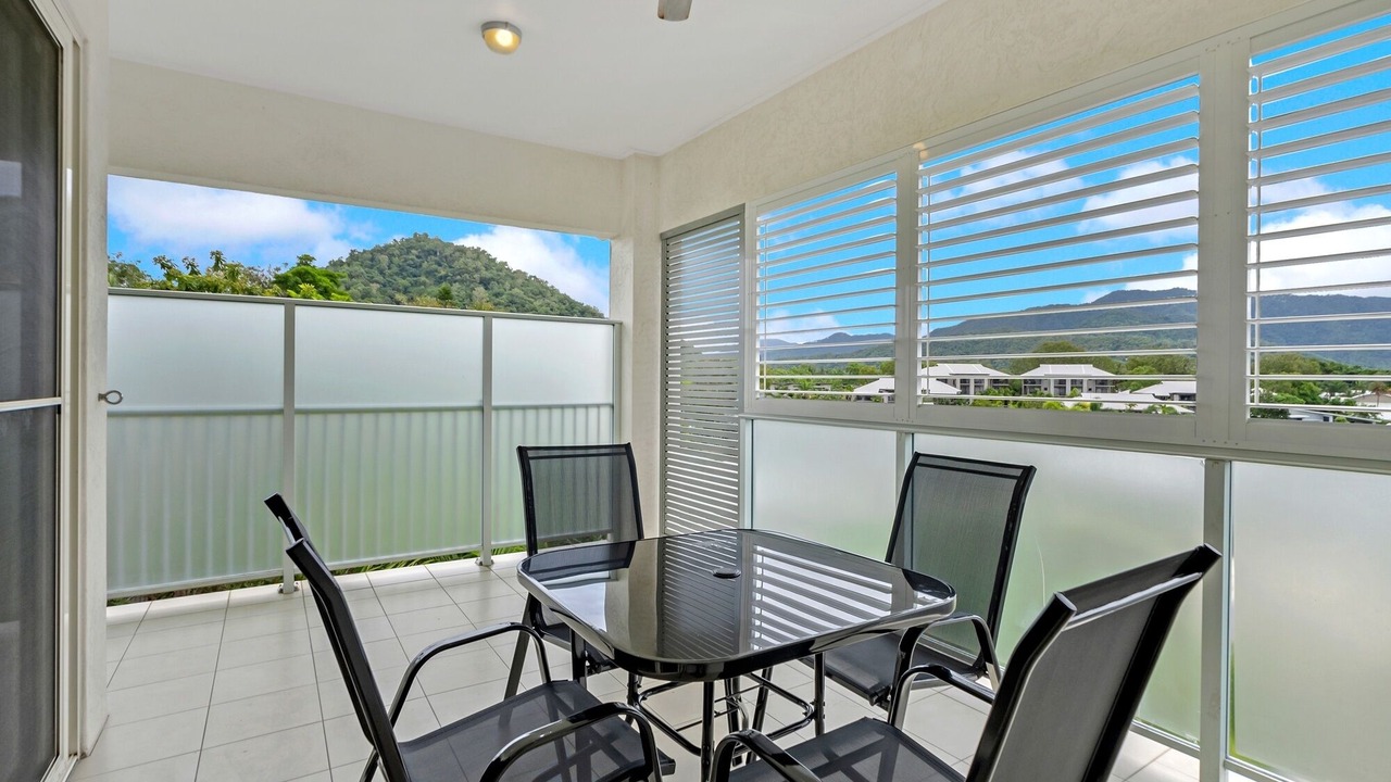 Photo of Patio Balcony in Trinity Beach