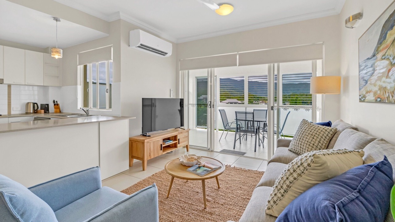 Photo of Bedroom in Trinity Beach