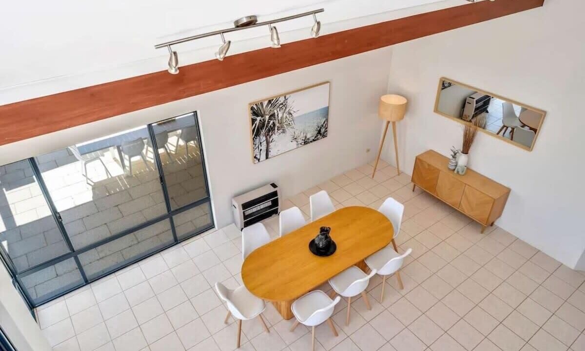 Photo of Livingroom in Halls Head