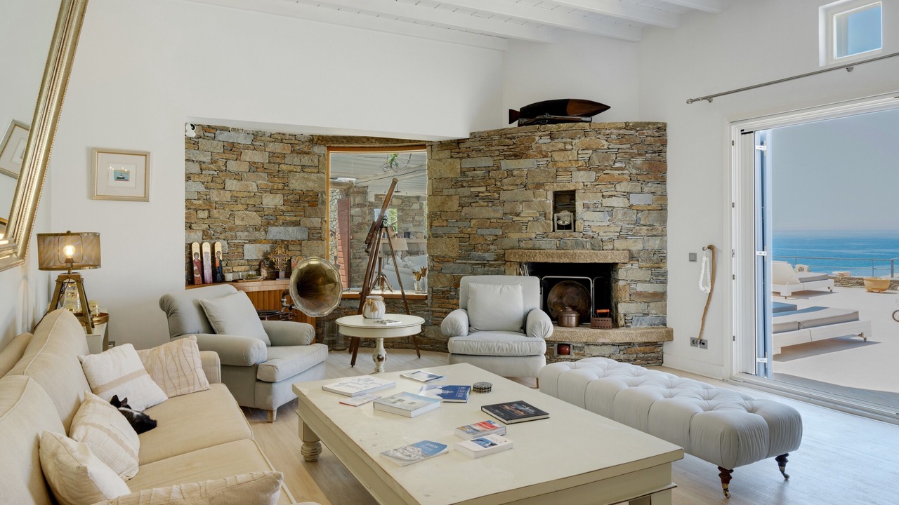 Photo of Livingroom in Syros