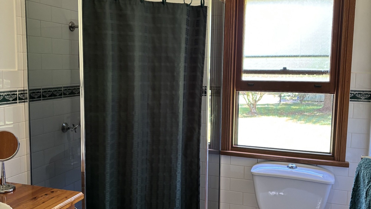 Photo of Bathroom in Yarrahapinni