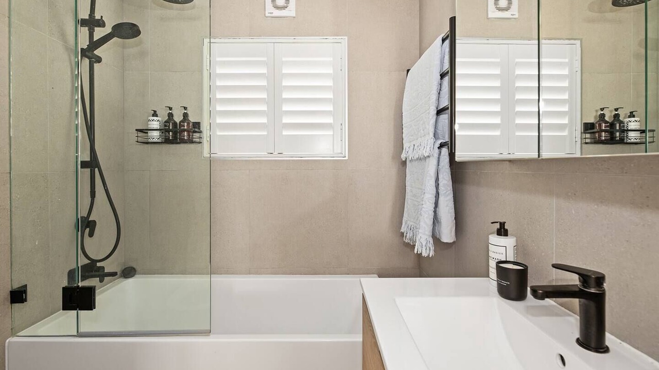Photo of Bathroom in Freshwater