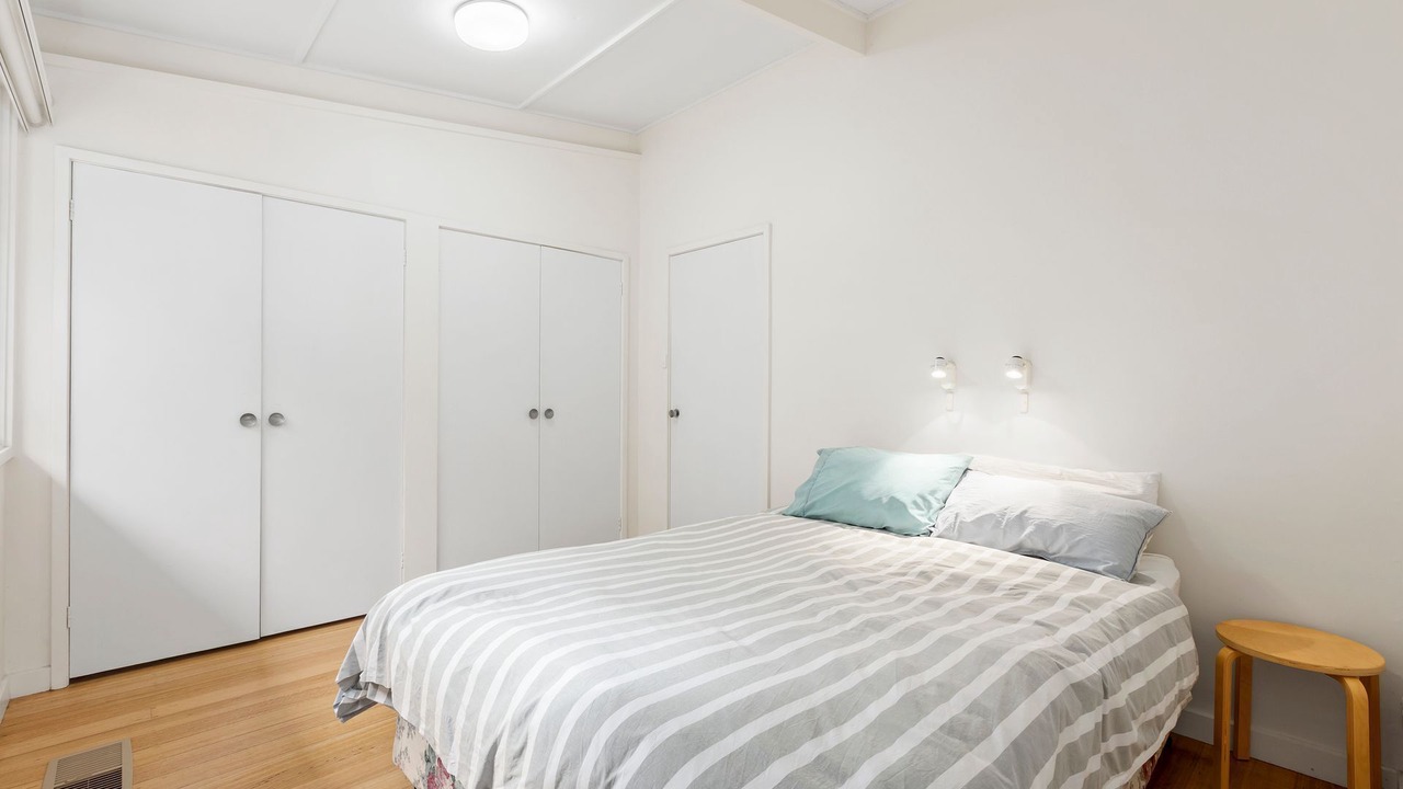 Photo of Bedroom in Point Lonsdale