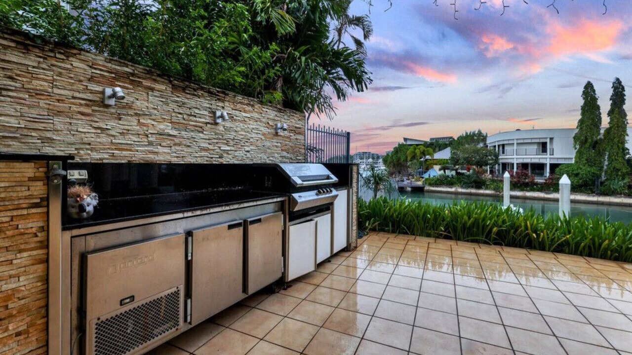 Photo of Patio Balcony in Cullen Bay