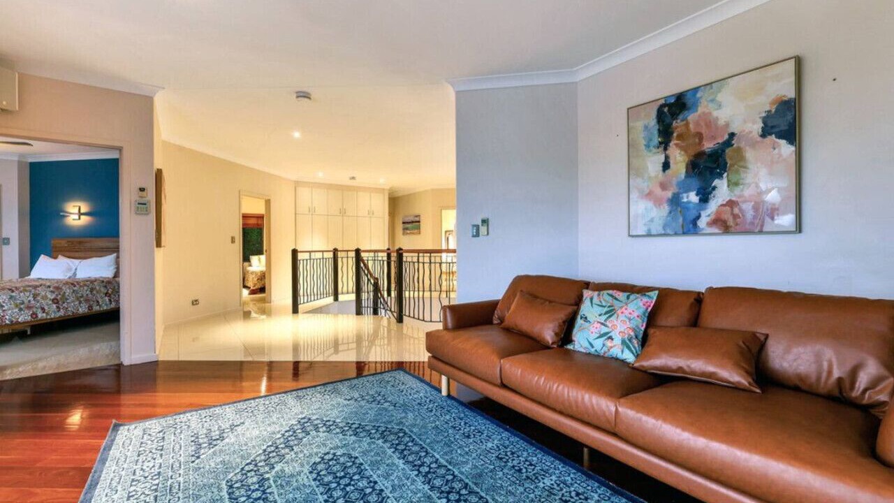Photo of Livingroom in Cullen Bay
