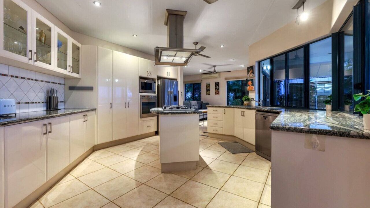 Photo of Kitchen in Cullen Bay