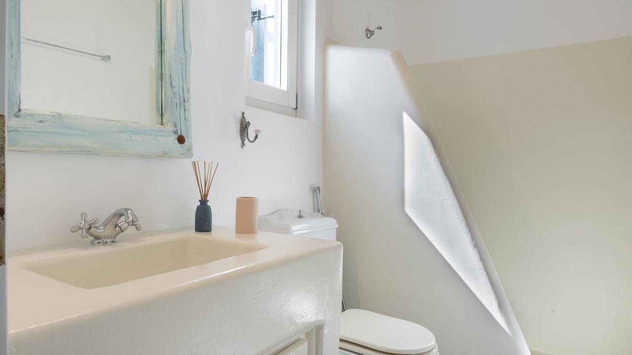 Photo of Bathroom in Agios Ioannis