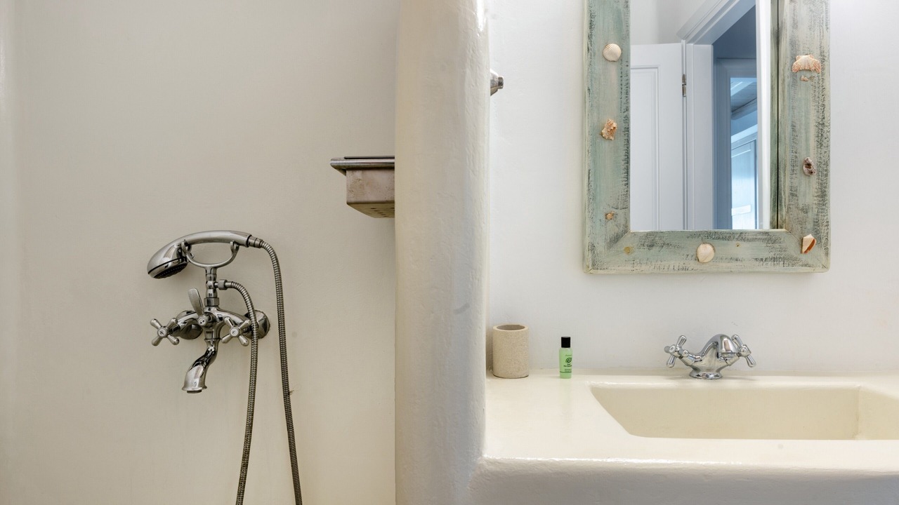 Photo of Bathroom in Agios Ioannis