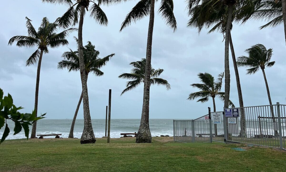 Photo of Outdoor in Dolphin Heads