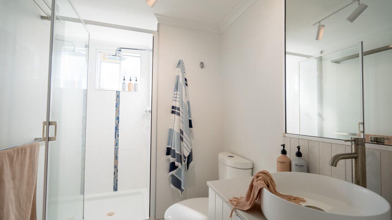 Photo of Bathroom in Dolphin Heads