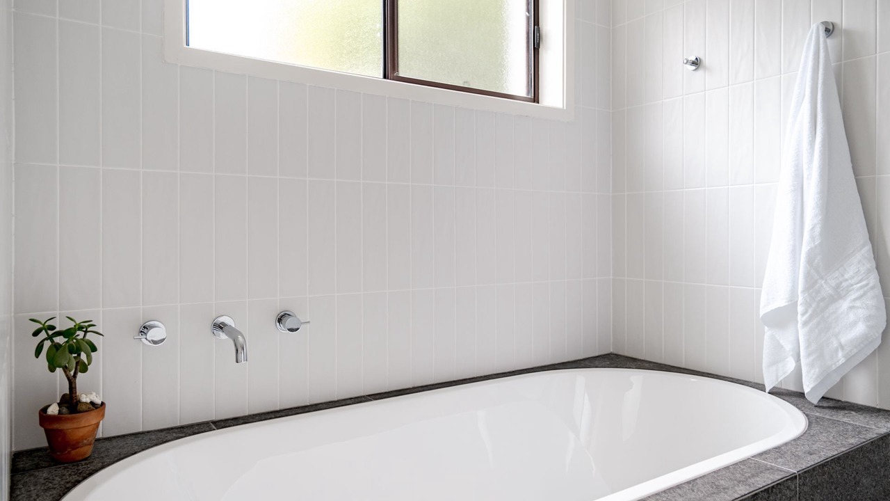 Photo of Bathroom in Narrawallee
