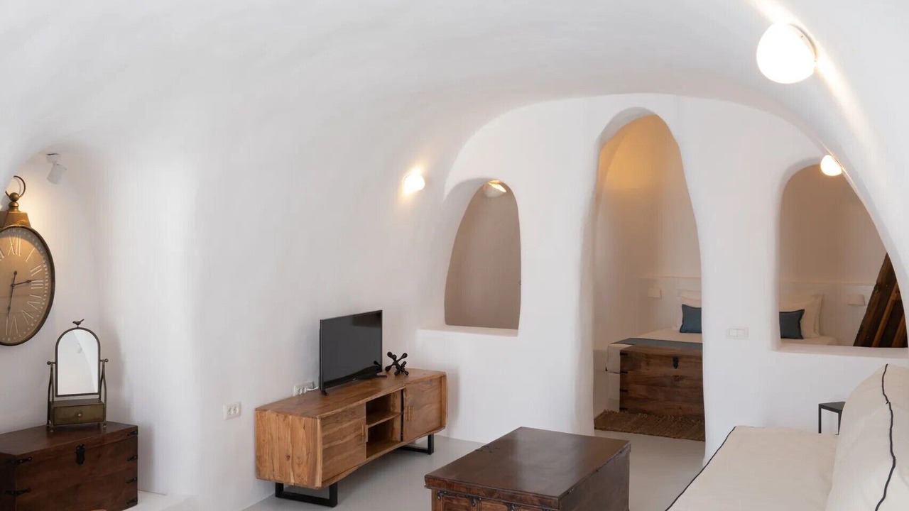 Photo of Bedroom in Tholos
