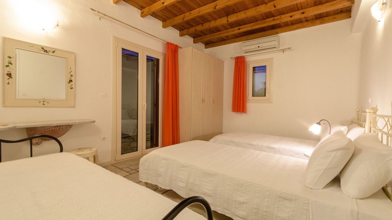 Photo of Bedroom in Aliki