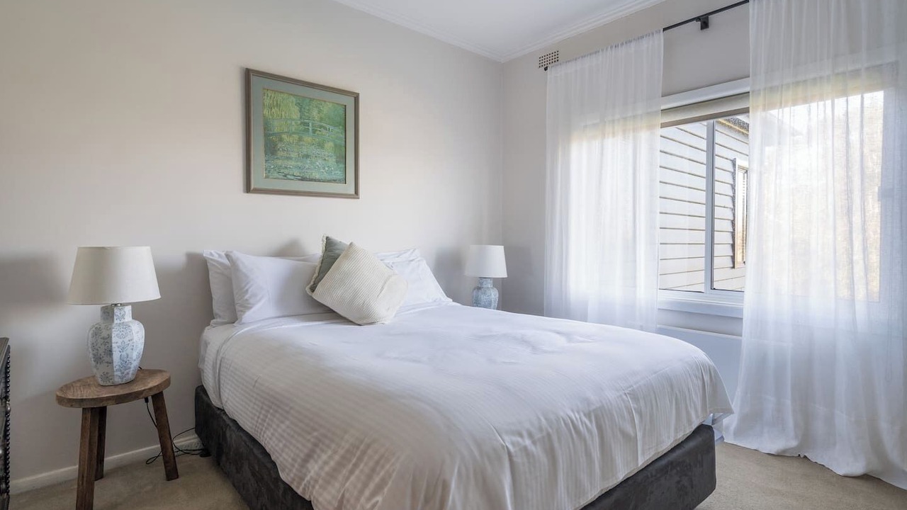 Photo of Bedroom in Red Hill South