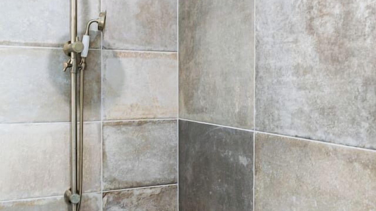 Photo of Bathroom in Red Hill South