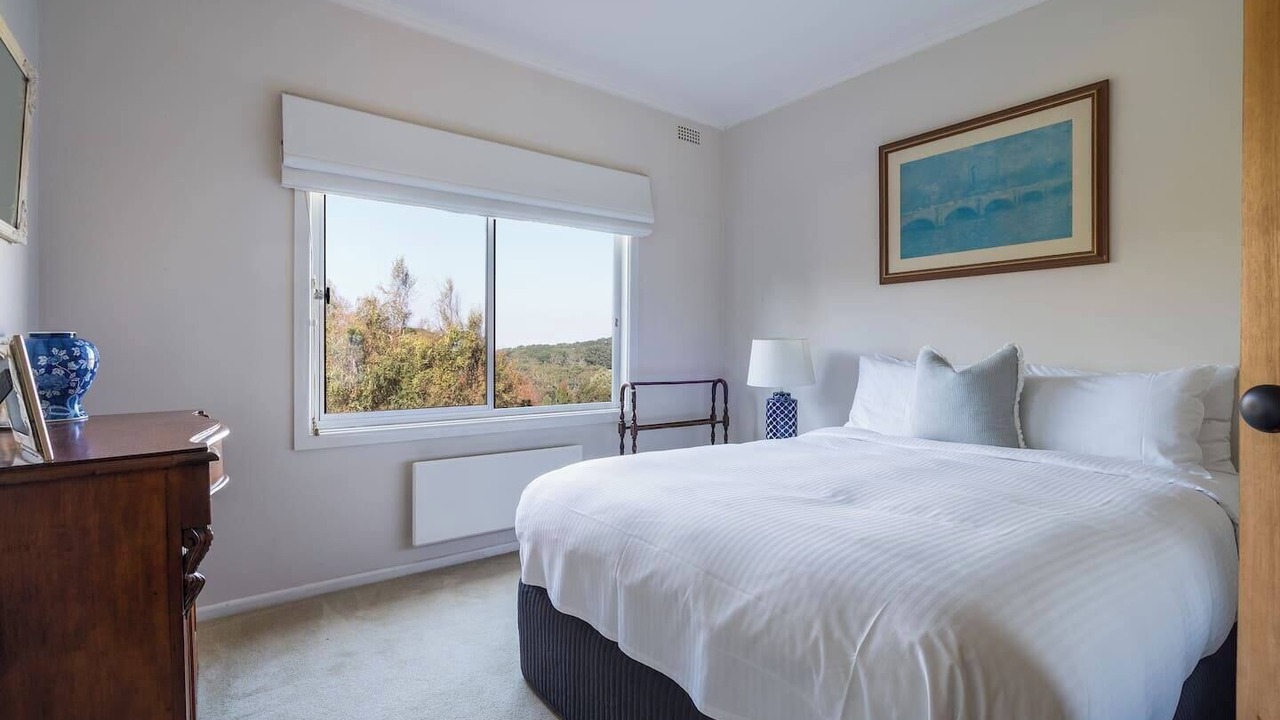 Photo of Bedroom in Red Hill South