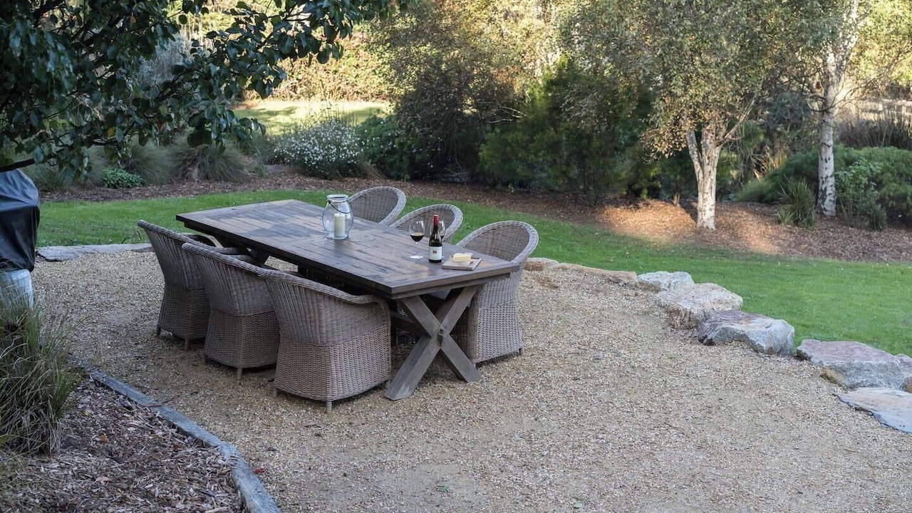 Photo of Outdoor in Red Hill South