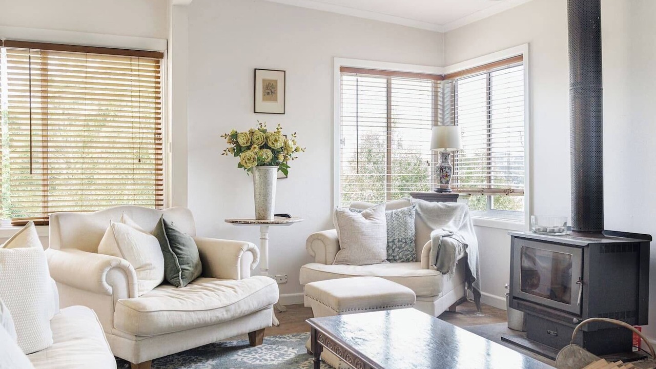 Photo of Livingroom in Red Hill South