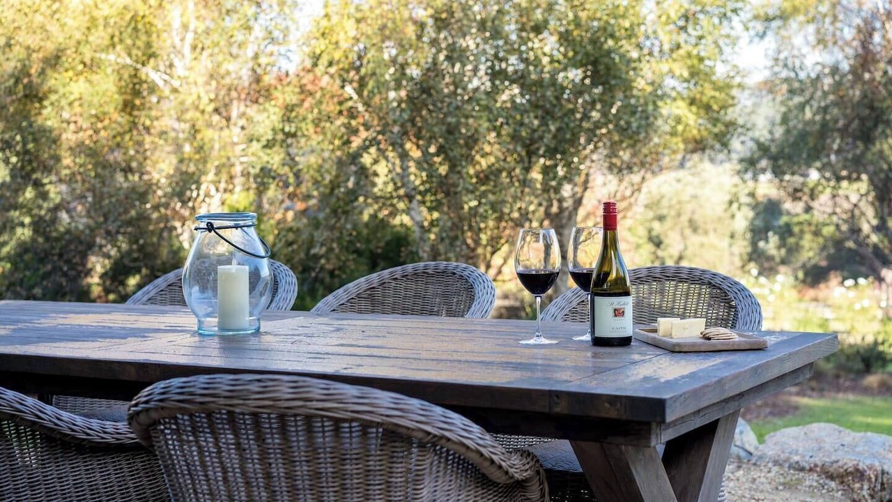 Photo of Outdoor in Red Hill South