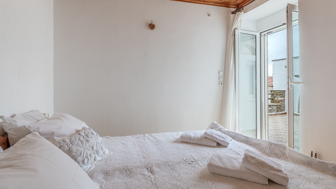 Photo of Bedroom in Koronos