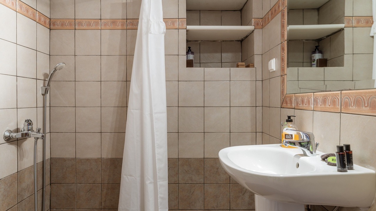 Photo of Bathroom in Koronos