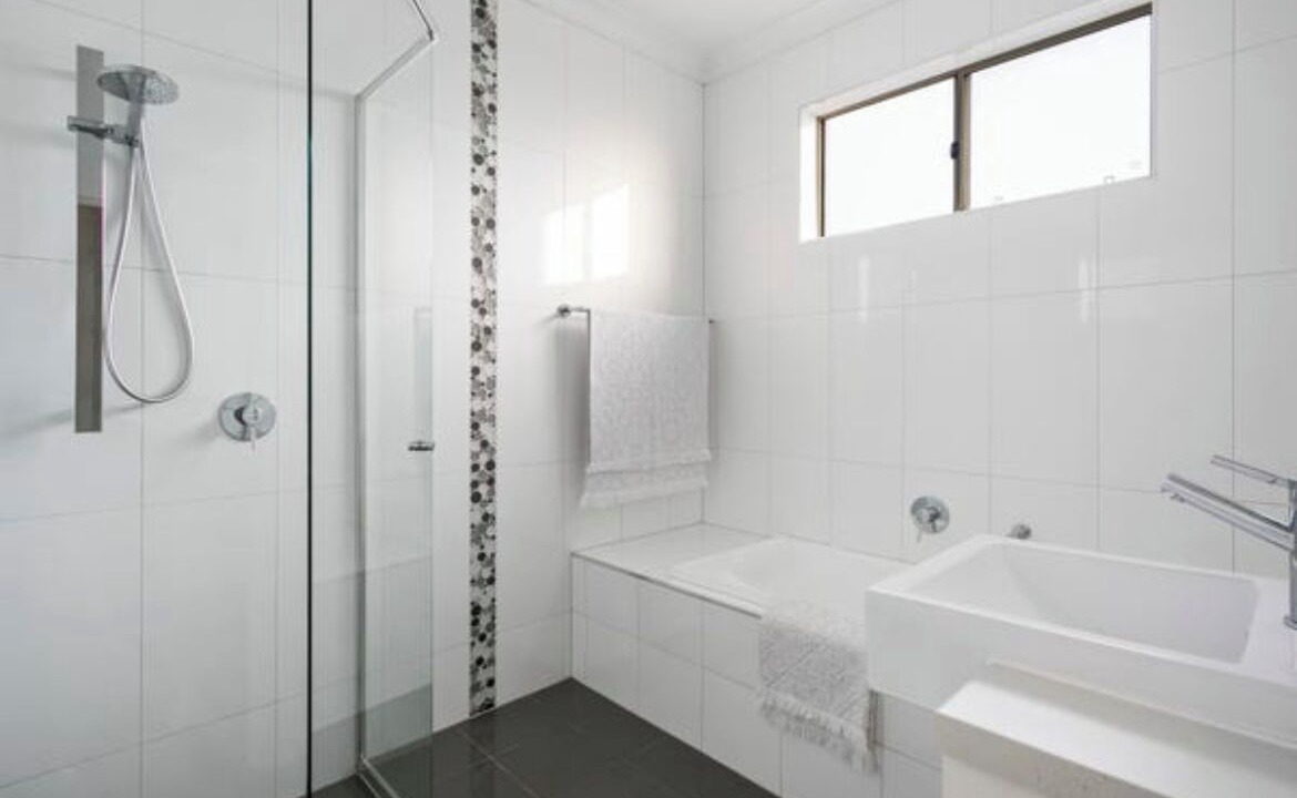 Photo of Bathroom in Seaton