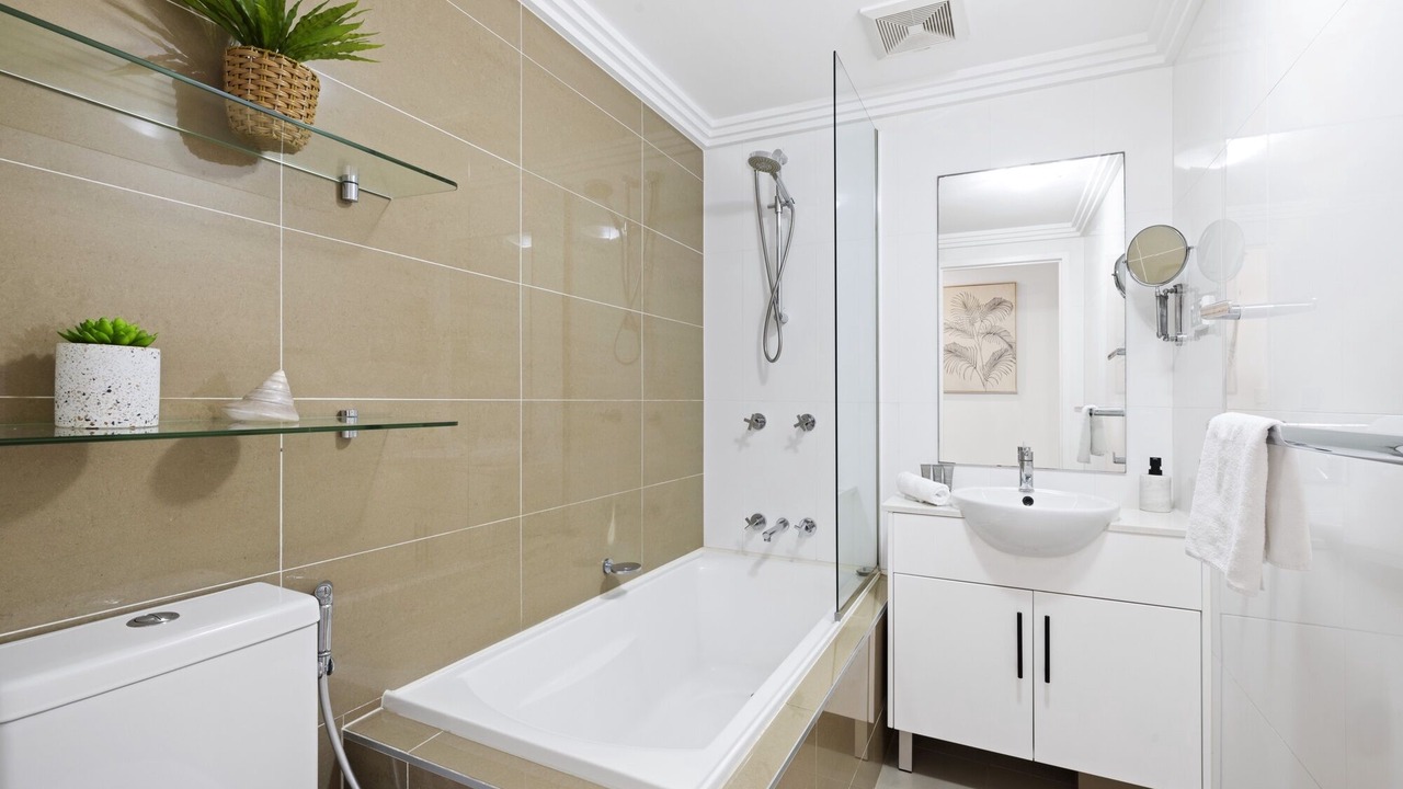 Photo of Bathroom in Narrabeen