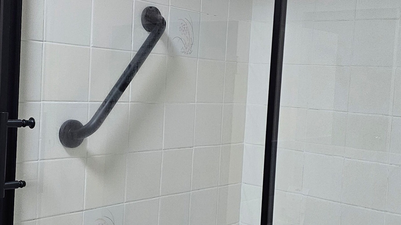 Photo of Bathroom in Cranbrook