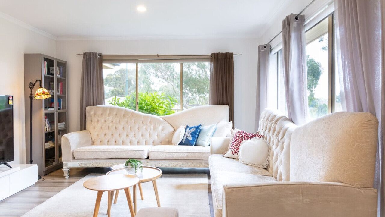 Photo of Livingroom in The Basin