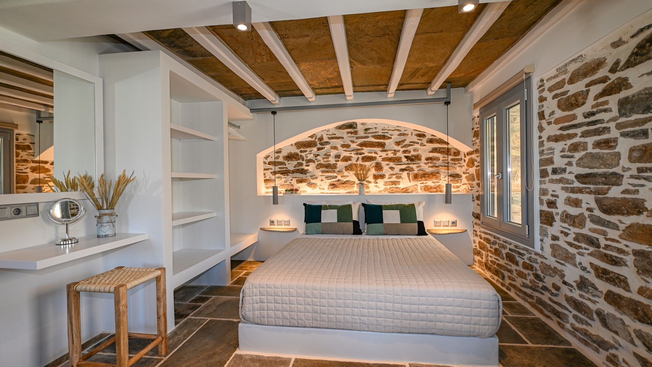 Photo of Bedroom in Exomvourgo