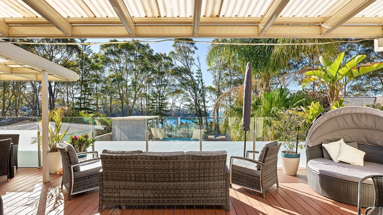 Photo of Patio Balcony in Denhams Beach