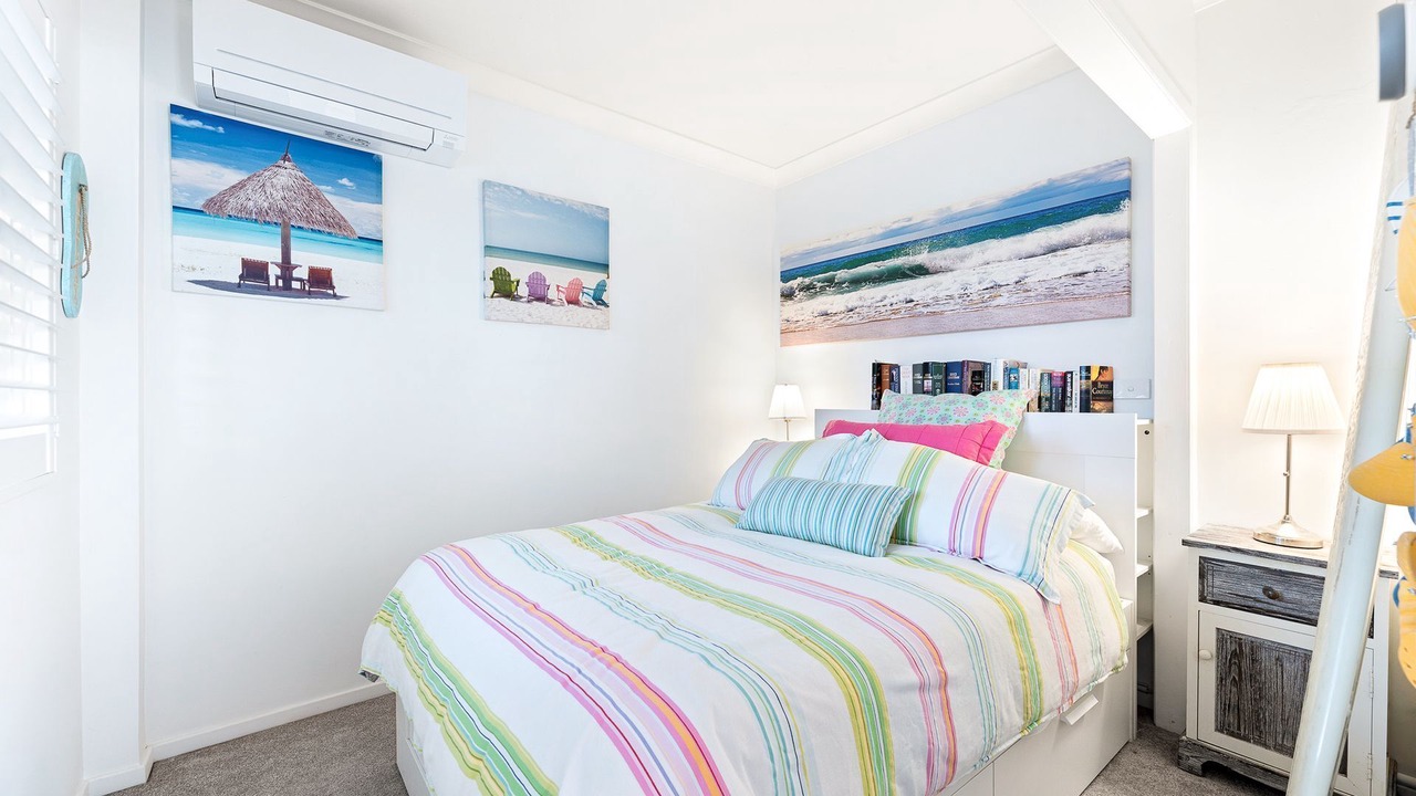 Photo of Bedroom in Denhams Beach