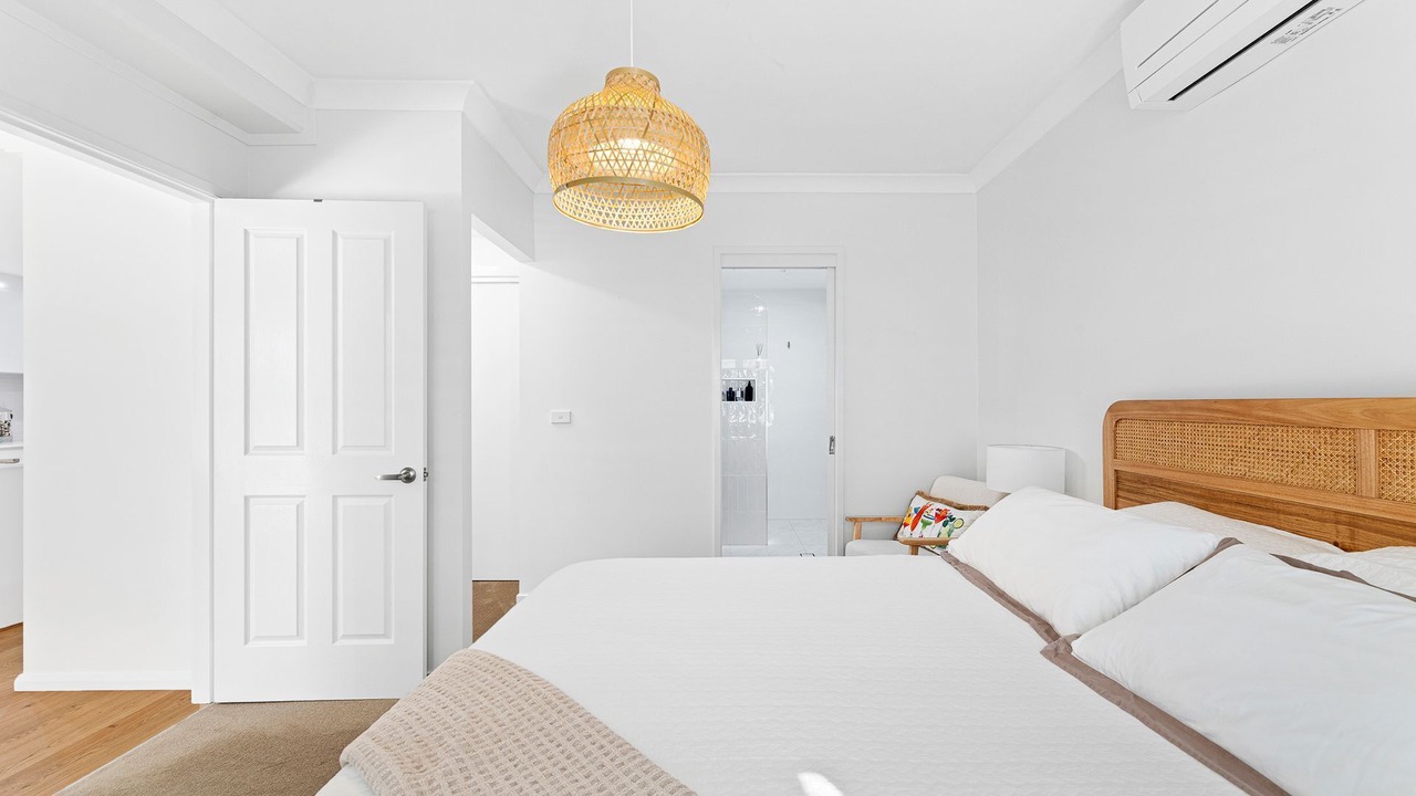 Photo of Bedroom in Denhams Beach