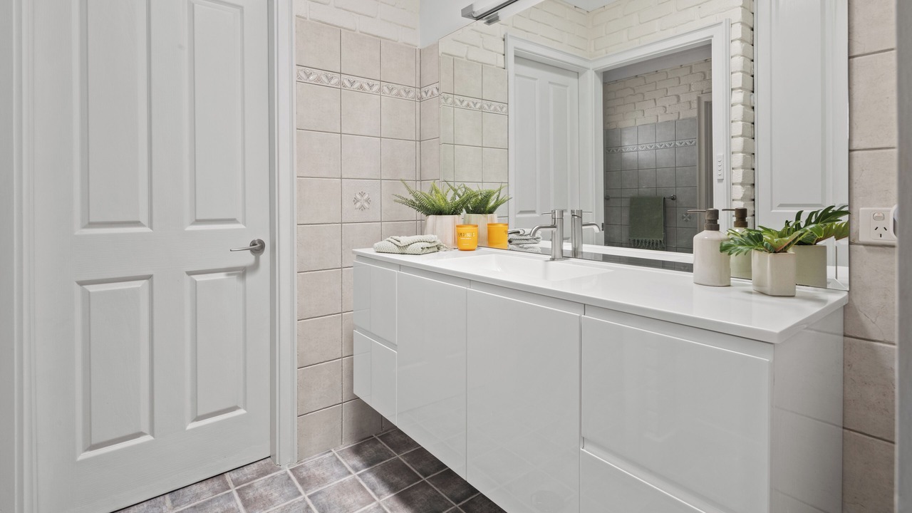 Photo of Bathroom in Scotts Head